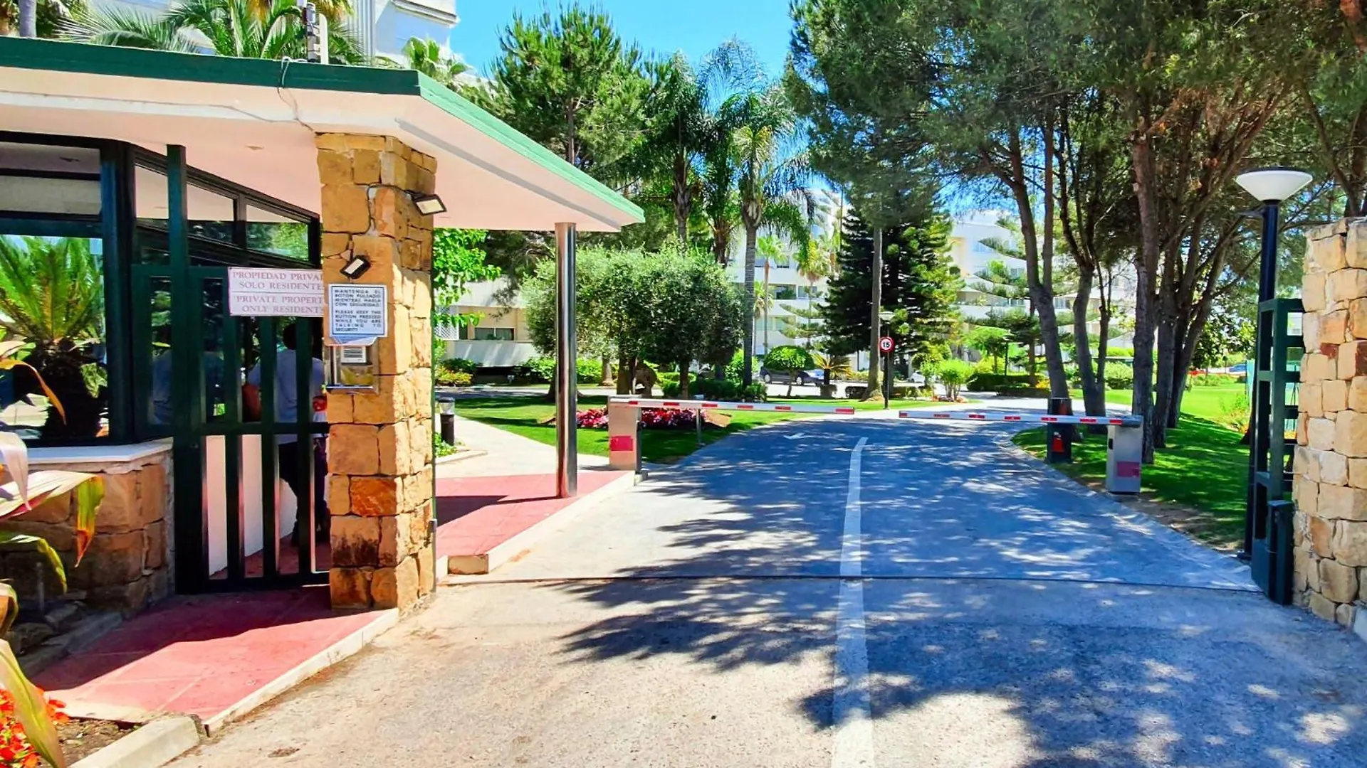 Luxury Frontline Residence Ehhouse Estepona